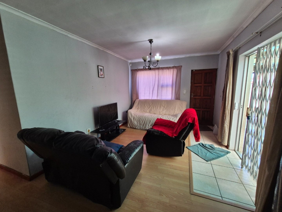 2 Bedroom Property for Sale in Brentwood Park Western Cape